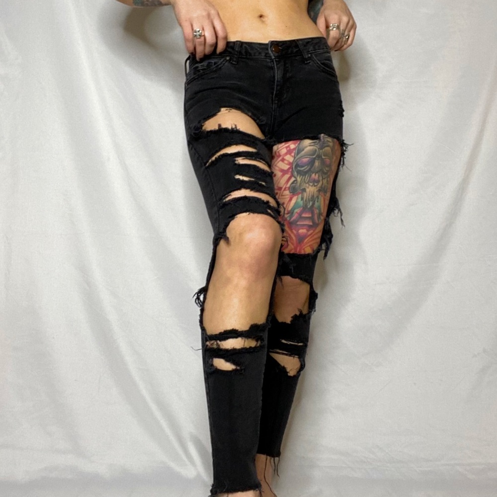 Ripped skinny jeans